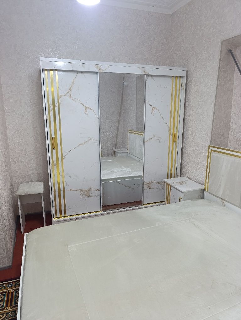 Shkaf kupe  uzunligi 240sm buyi 205 sm
