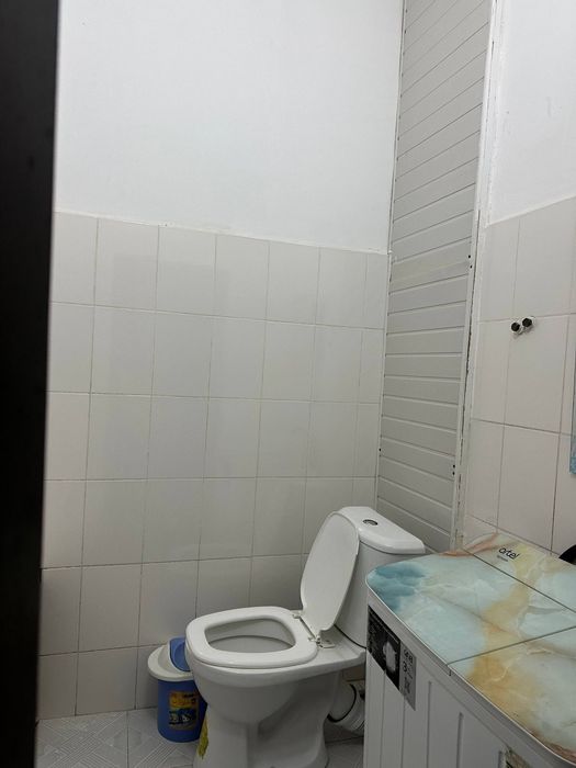 Янги домда 2этажда 2хонали кв срочна 32.000$га сотилади