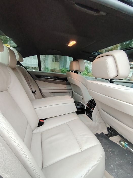 BMW seria 7 M PACHET 2011