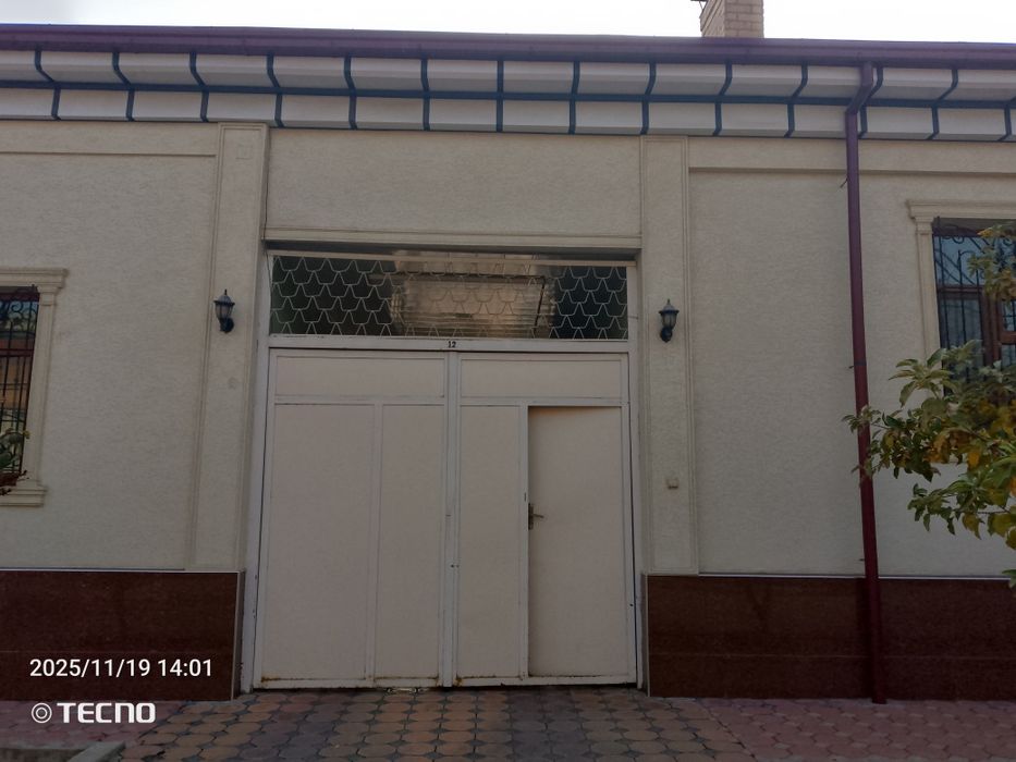 Ховли сотилади 7,6 сотих