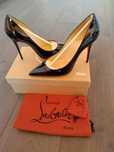 Pantofi Christian Louboutin noi