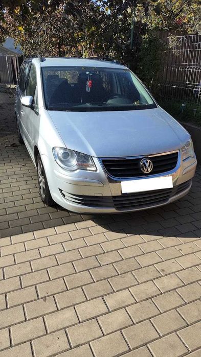 Vw touran 1.9 diesel bxe in stare foarte buna