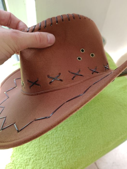 Palarie cowboy catifelat