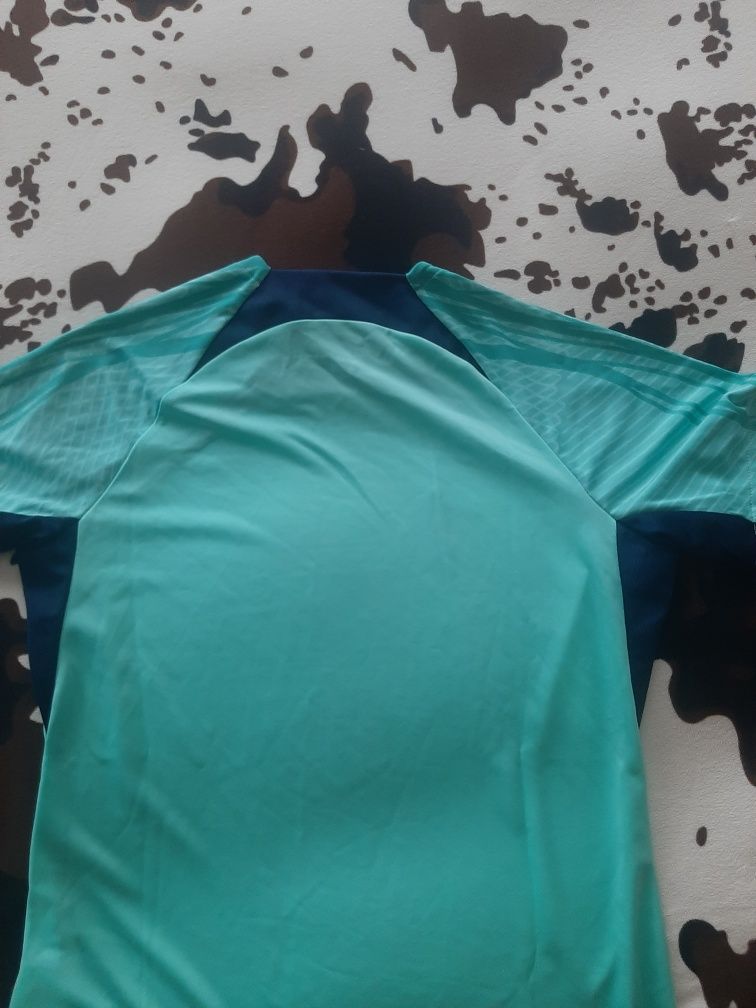 Дамска тениска Nike