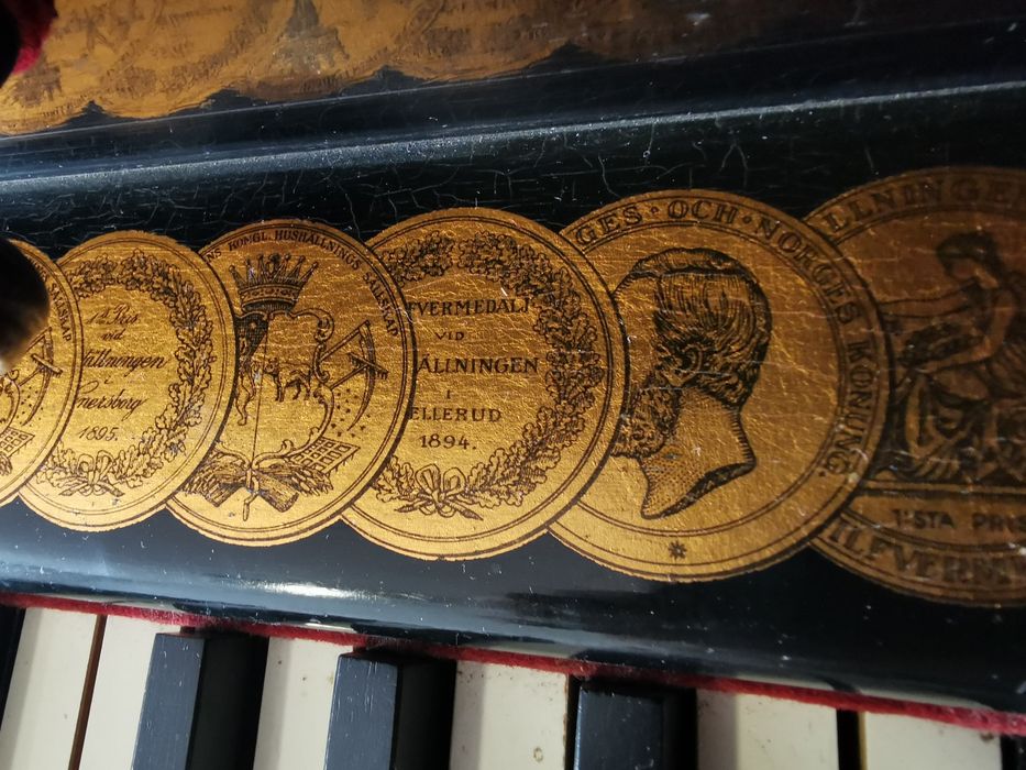 Orga armonium A.G. Rålin, Åmål (Suedia), sec. XIX – funcțională