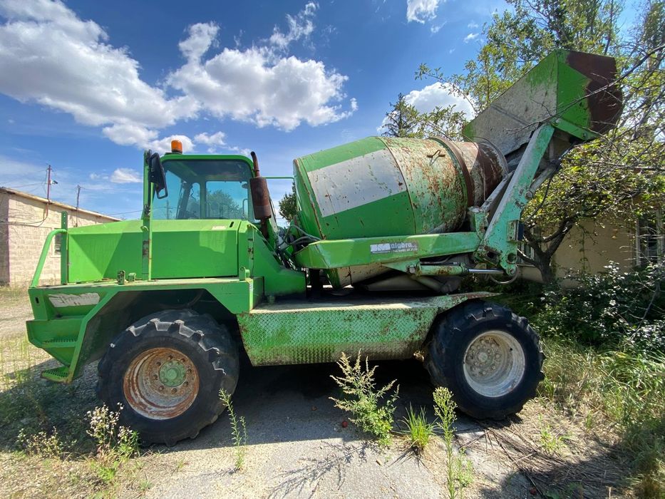 Autobetonoera merlo  2500db