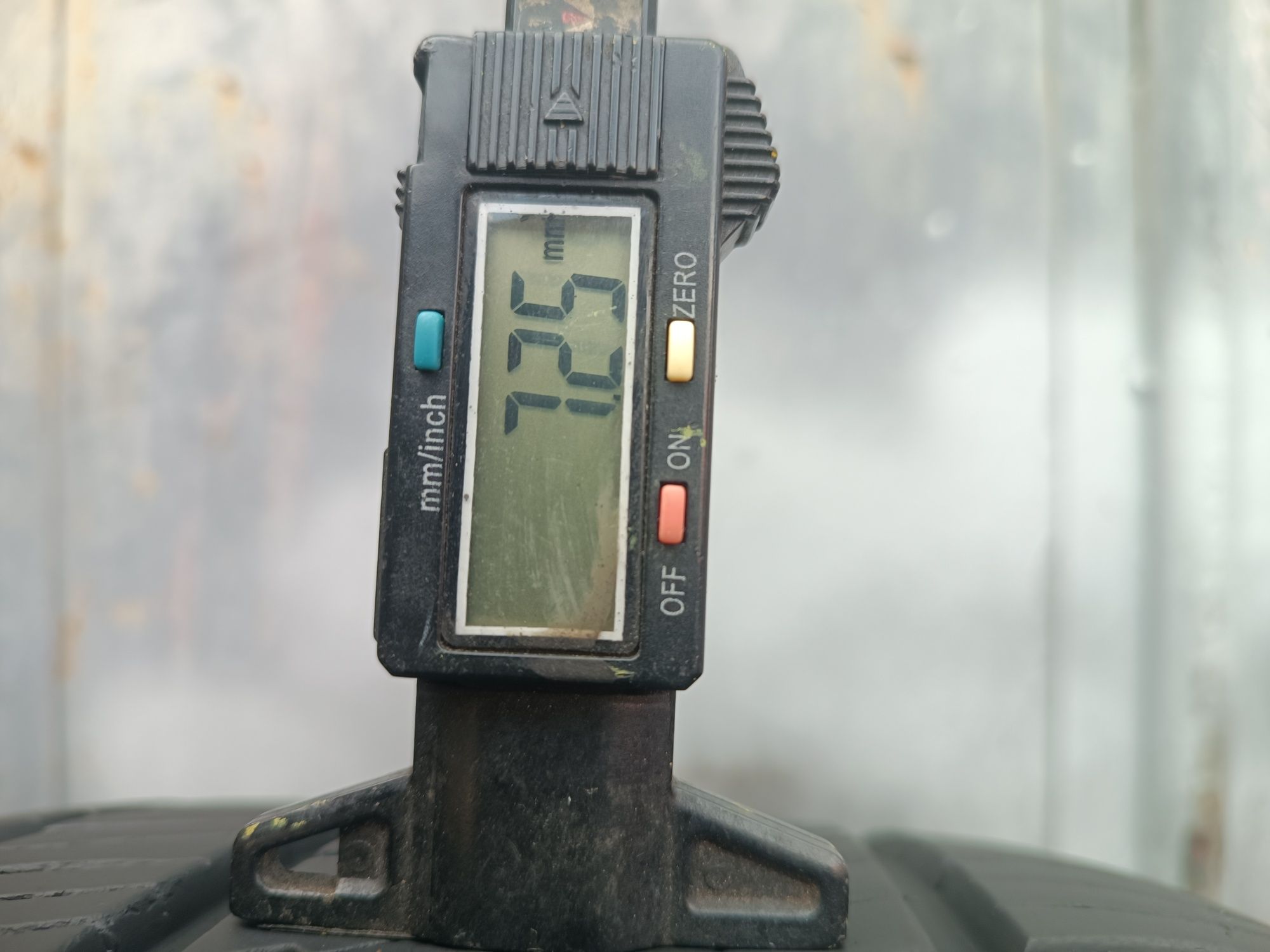 255/35/19 Kumho Дот 3421