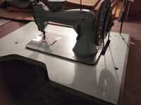 Продам промышленную швейную машинку для тяжёлых материалов