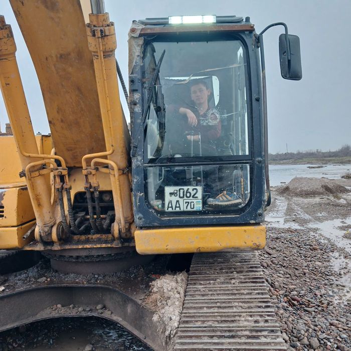 Экскаватор арендага берилади