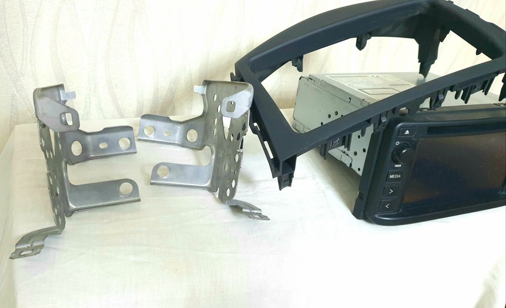 АвтоМагнитола Toyota RAV 4 оригинал