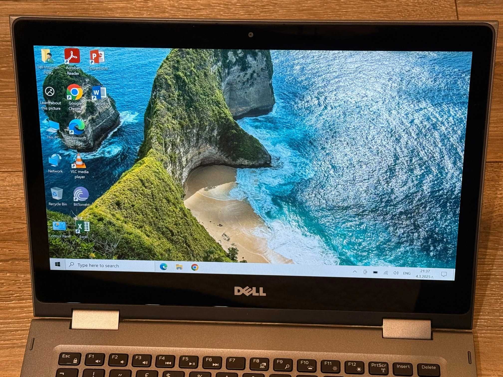Dell Inspiron 5378 2 in 1 i3 7th/8 RAM/256SSD