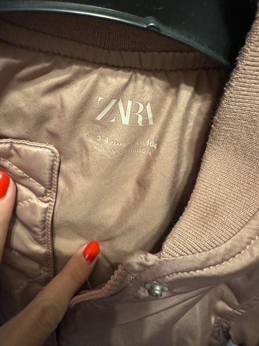 geaca matlasata bomber  toamna primavara zara 104 impecabila