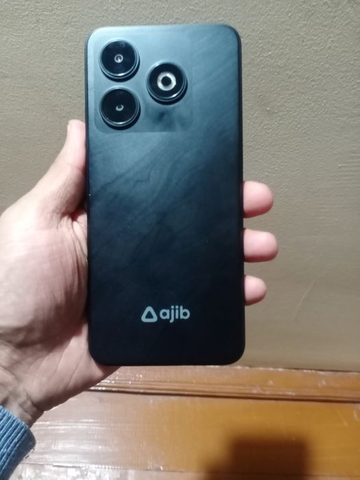 Telefon ajib 4+4/128 gb sotiladi 550000 so'm