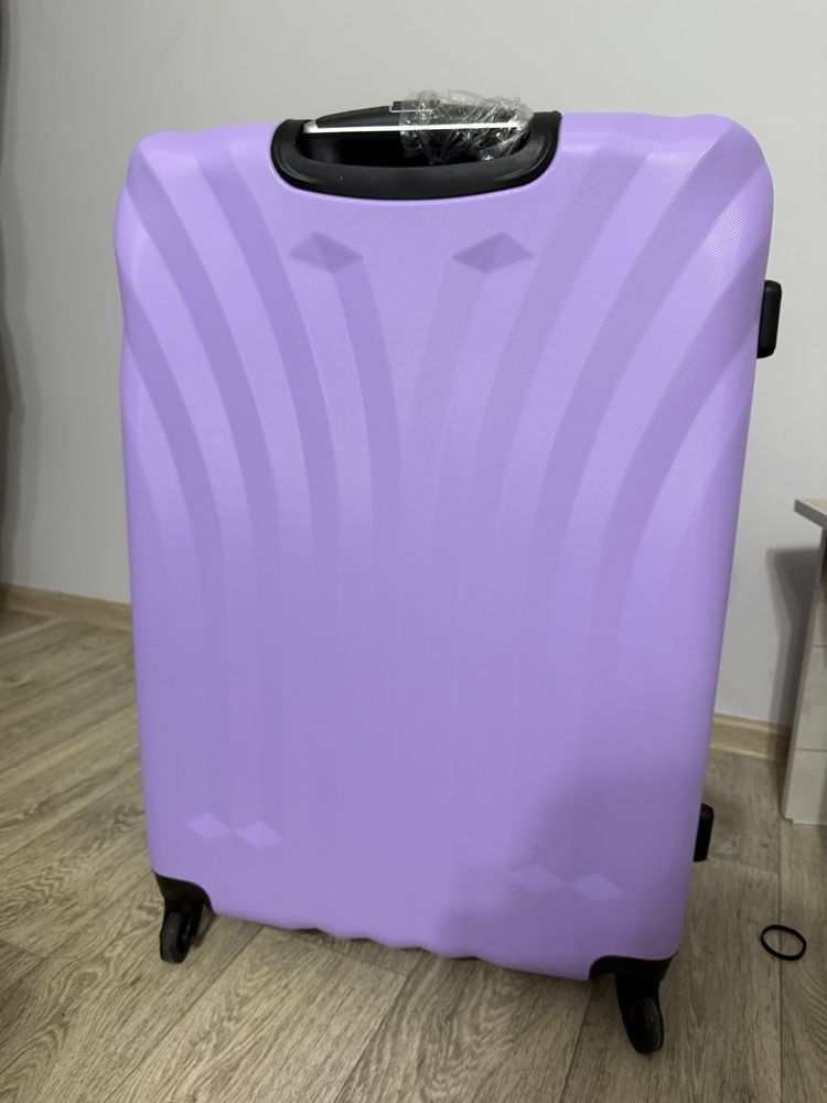 Чемодан l’case новый