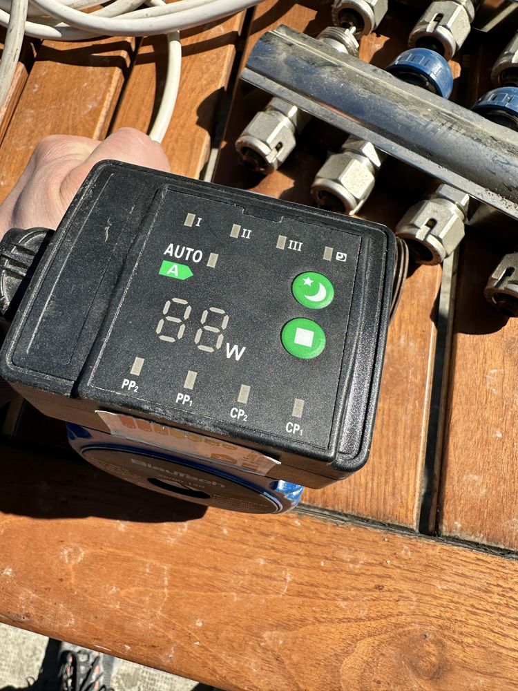 Vand vand pompe distribuitor si termostat