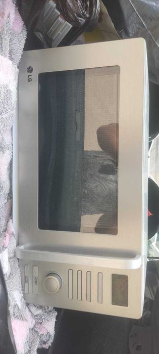 Микроволновая печь LG / цена 24 990