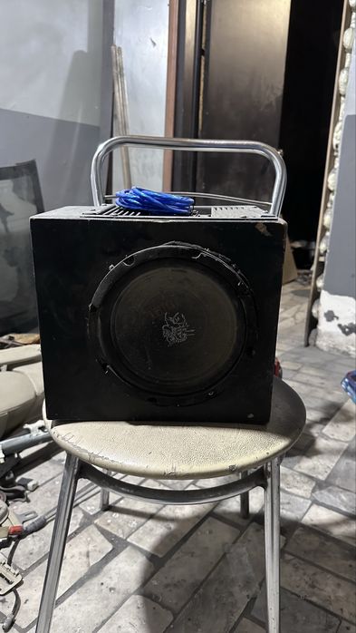 Саббуфер с проводом