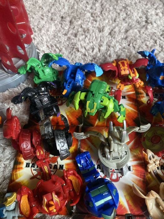 Colecție Bakugan Noi si vechi