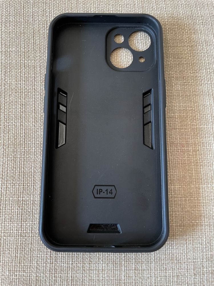 Кейс и протектор за iphone 13