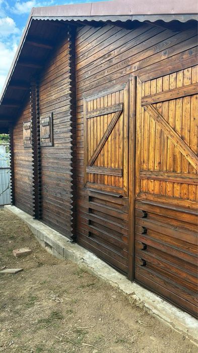 Cabana de vanzare