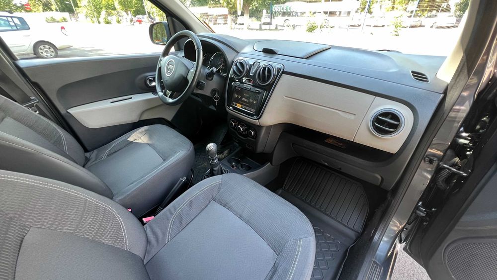 Dacia Lodgy 7 locuri 2013