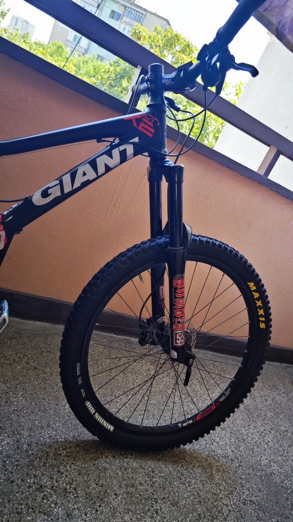 DH велосипед Giant 26 цола / мекица /