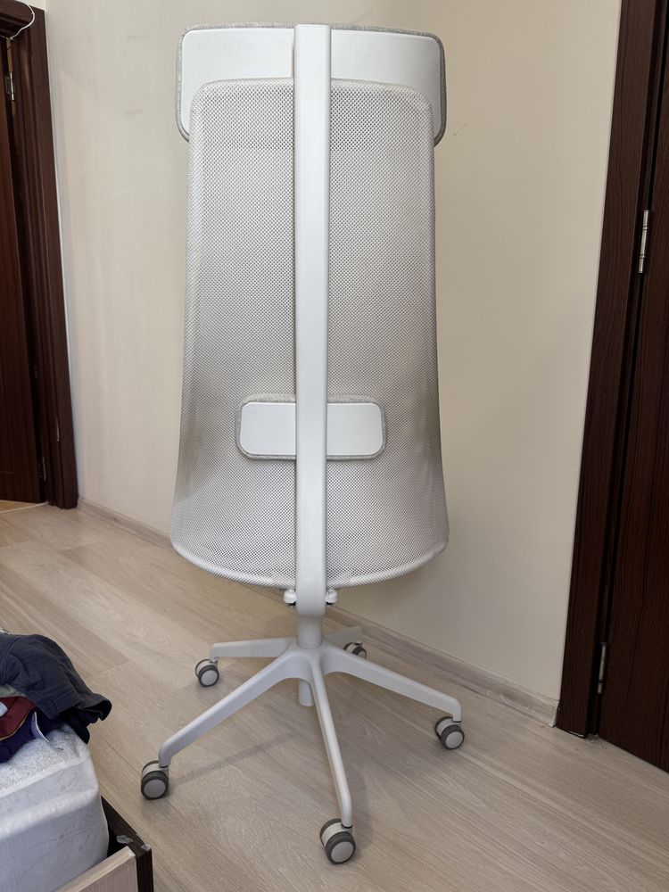 Офис стол Ikea Jarvfjallet