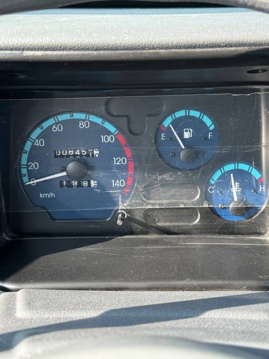 Лабо автомабил сотилади