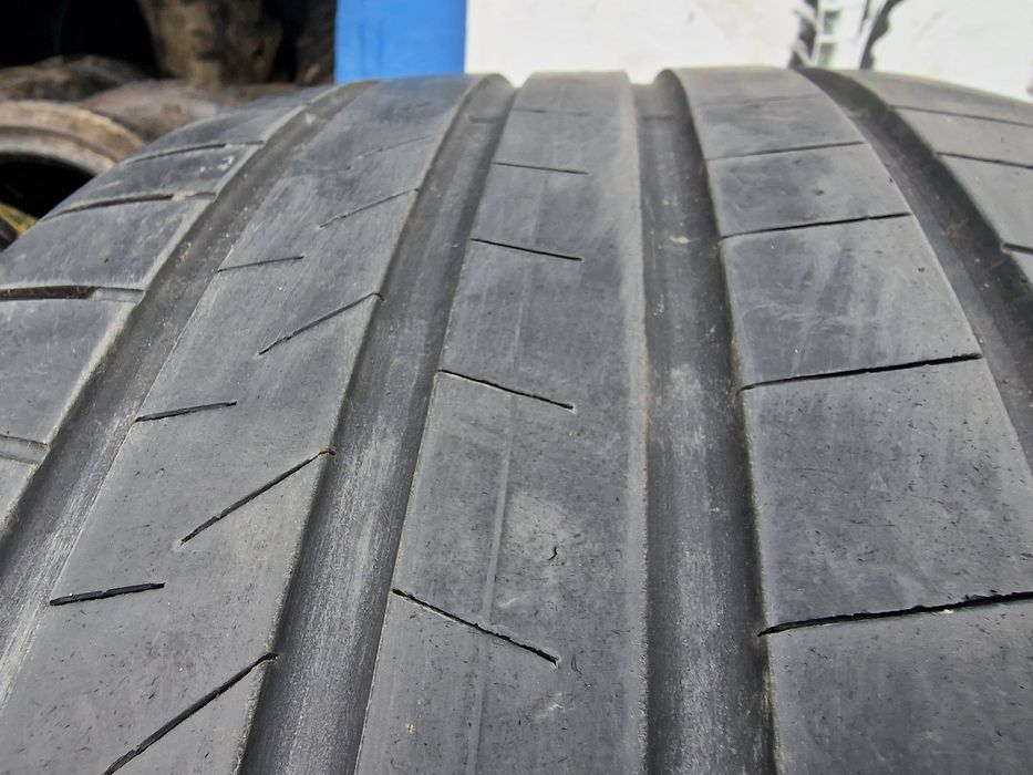 Anvelope 285/35R22 marca Bridgestone, DOT 2022