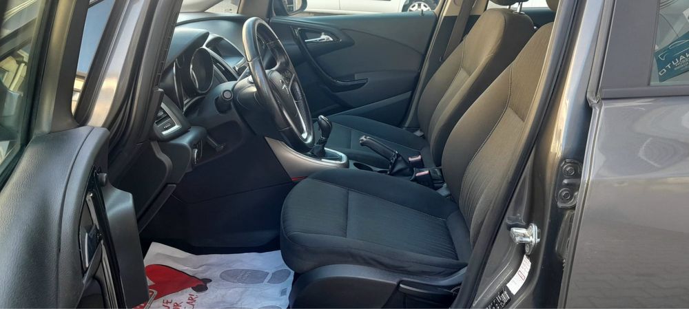 Opel Astra J 2012 1.7d