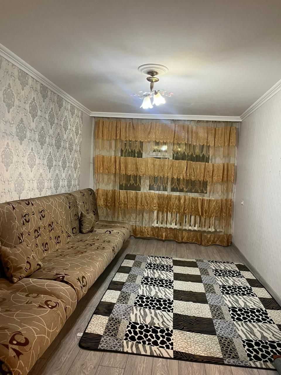 Продам 2-х комнатную квартиру на Строителей