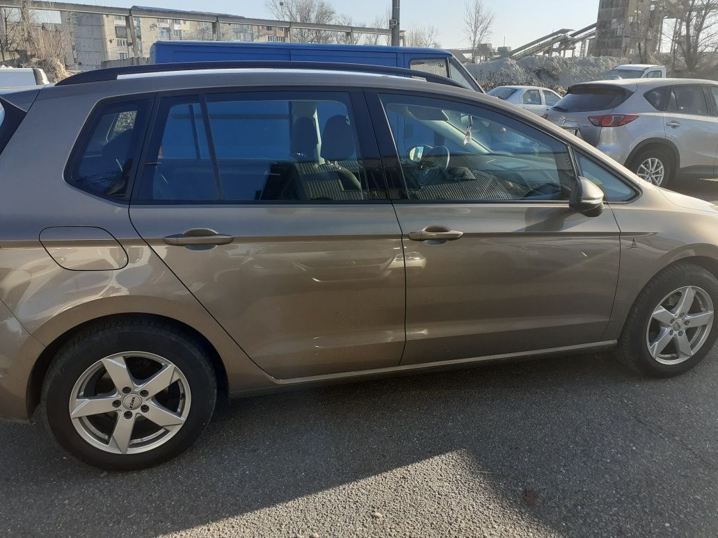 VW GOLF Sportsvan înmatriculat RO