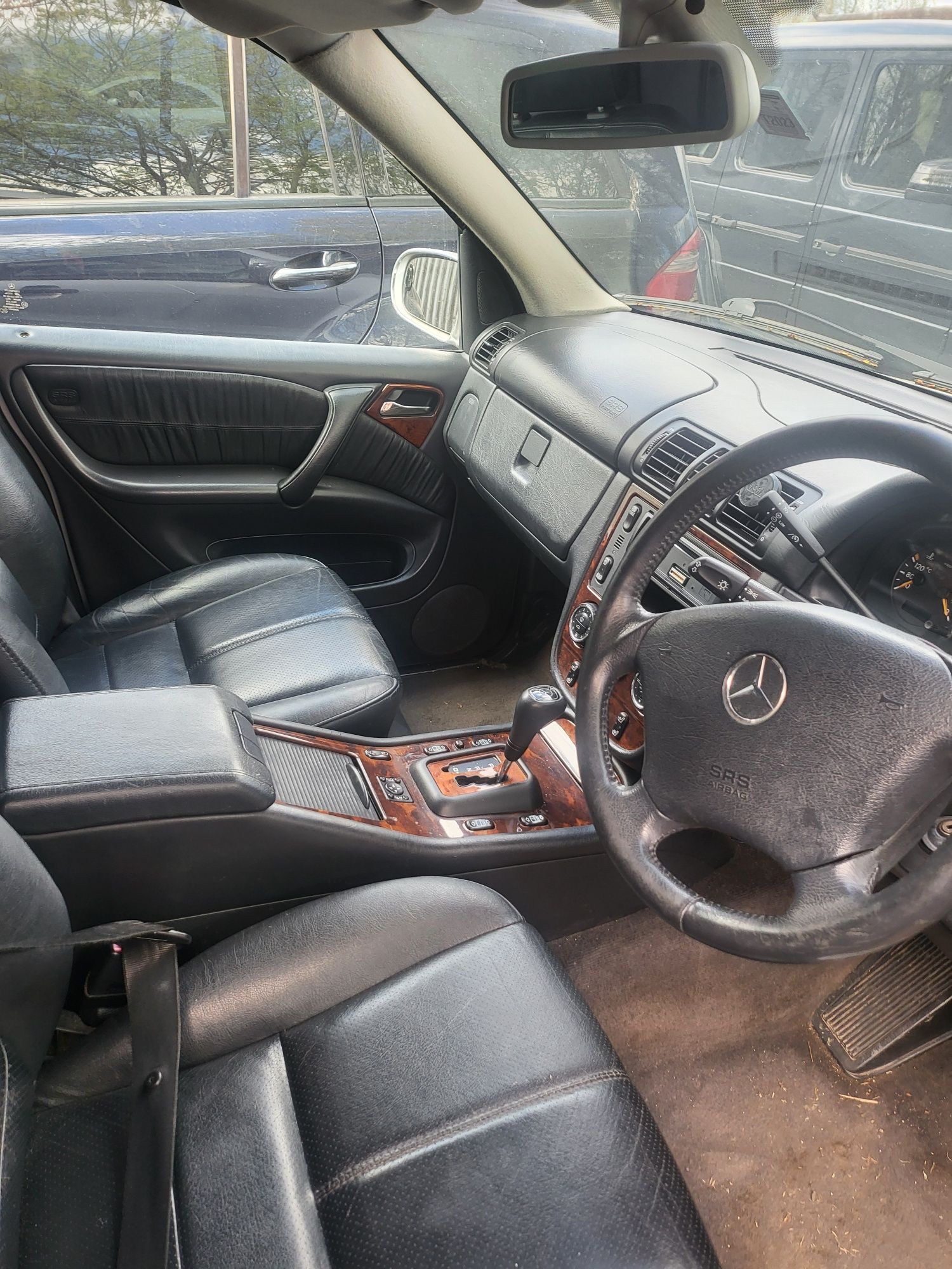 Мерцедес МЛ Mercedes Ml 350 на части