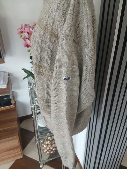 Pulover bărbătesc 50%lână, Hugo Boss ,mărimea L/XL