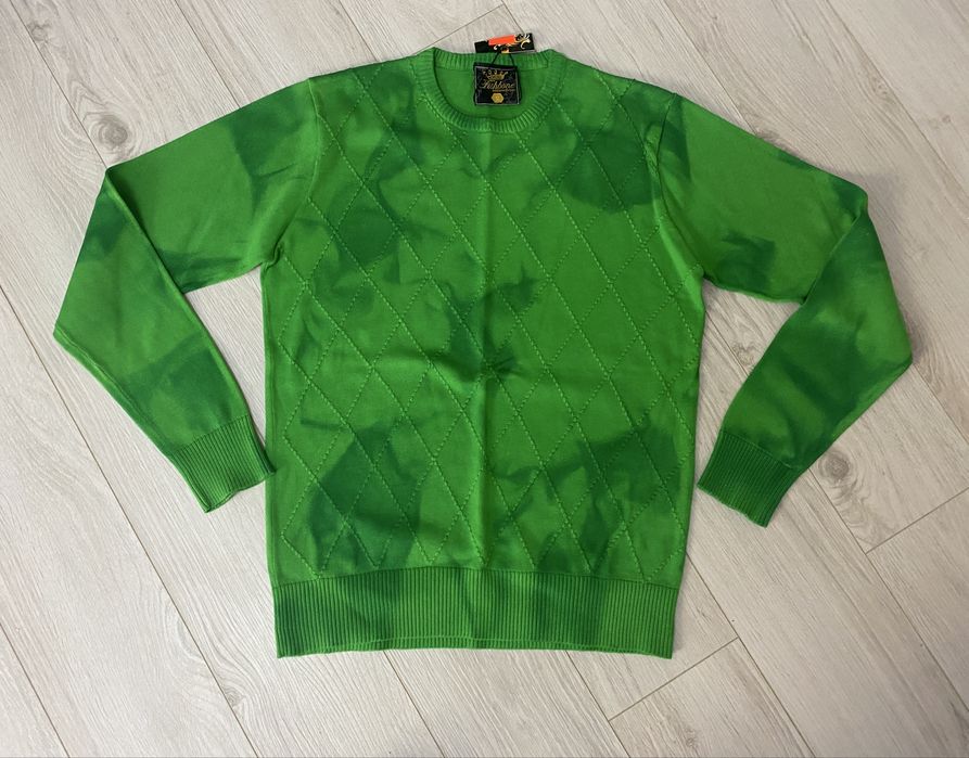 Pulover barbatesc marimea S, nou