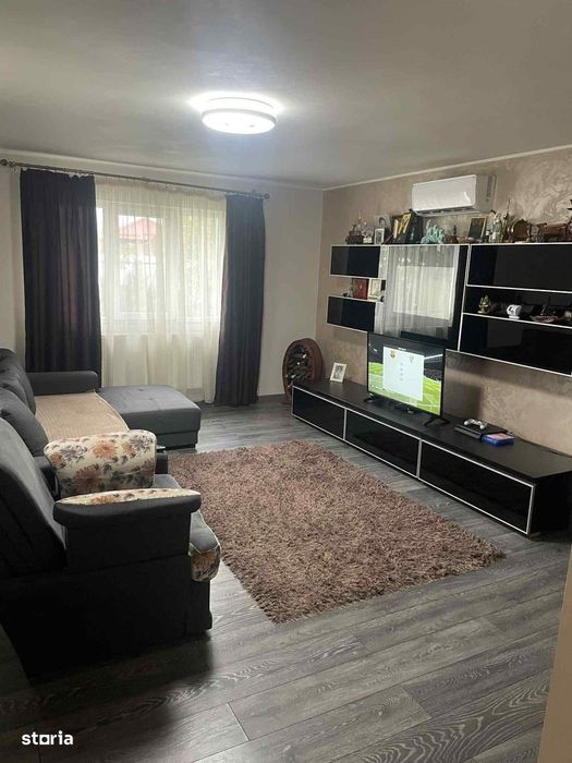 De vanzare casa situata pe 950mp mobilata și utilata Pret 138.000e