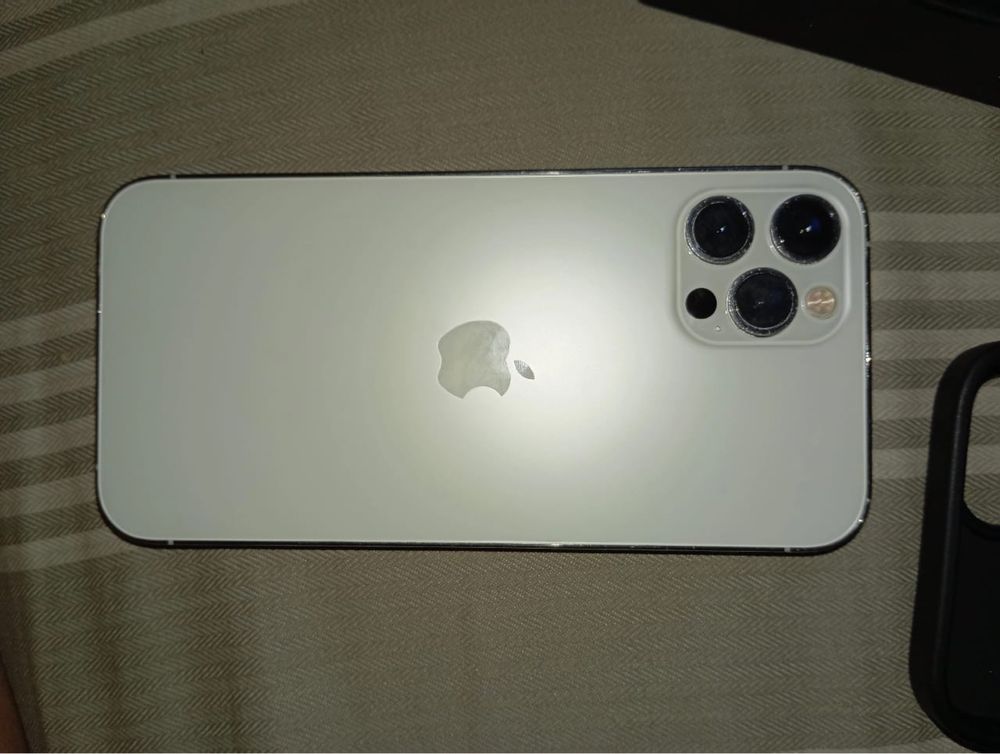 В продаже! Iphone 12 pro !