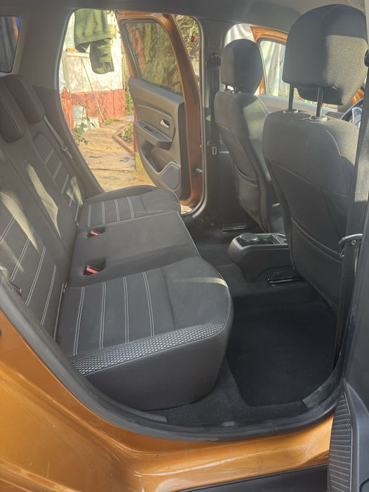 Dacia Duster 4x4 diesel, 115cp, camere 360, LED