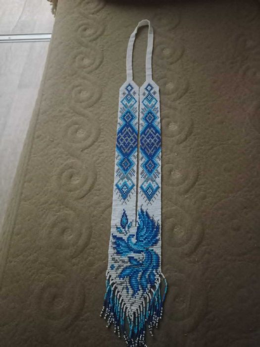 Украшение виде подвески из бисера. Ручная работа. Новое