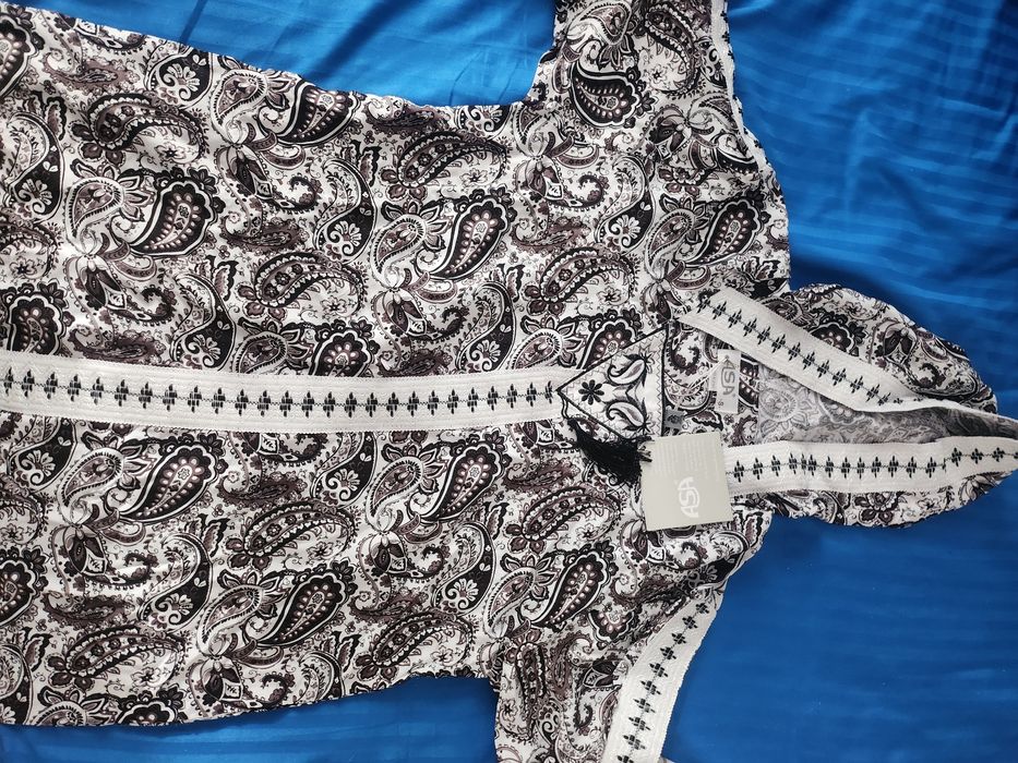 Платье намазное. Новое. Размер S