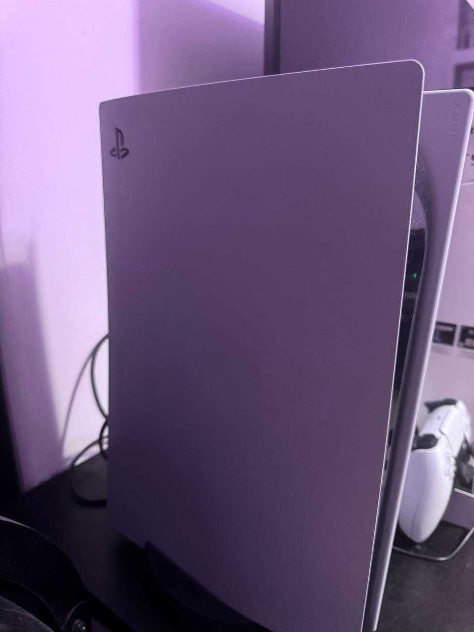 ps5 playstation 5 pro с 2 джойстиками продам игровую приставку