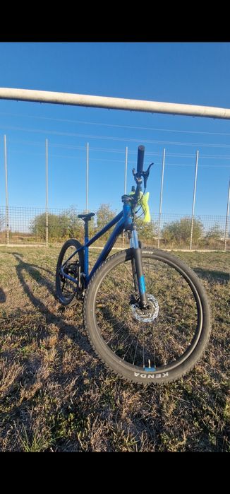 Vând bicicleta bergamont 27.5