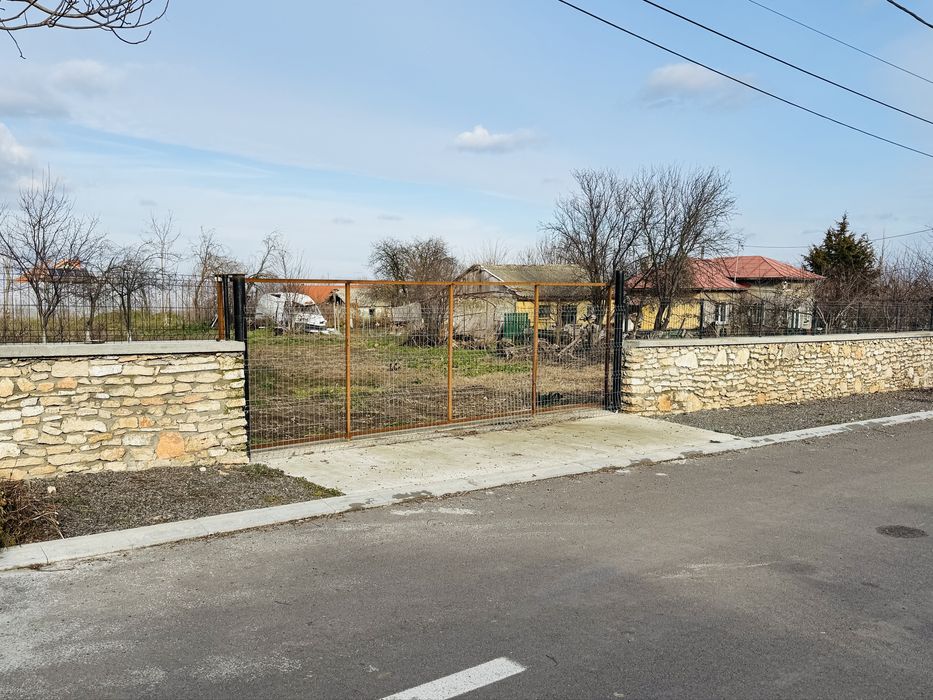 Teren intravilan 1007 mp in Comuna Limanu , toate utilitatile , asfalt