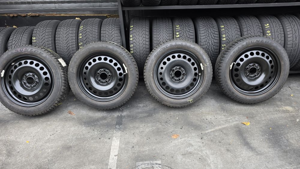 4 jante Mercedes cla 17 cu anvelope iarnă Dunlop 205/55/17
