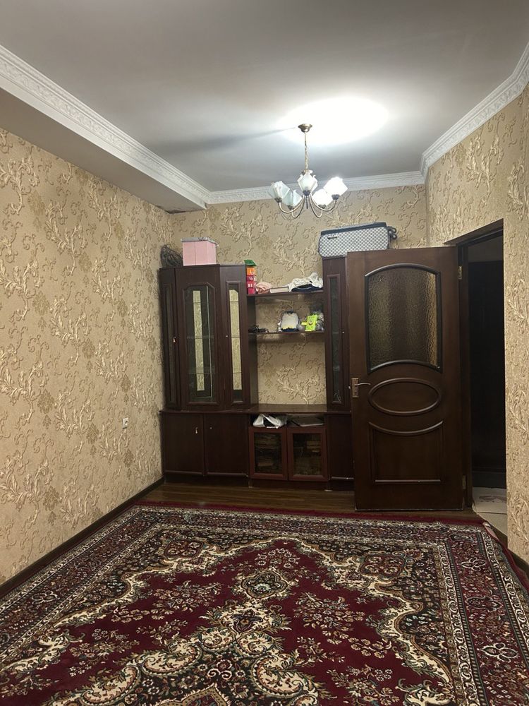 Qizlar uchun bezmakler kvartira