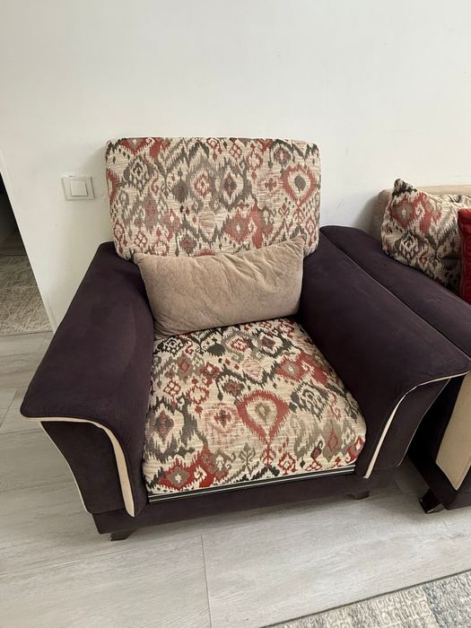 Продам диван с креслом