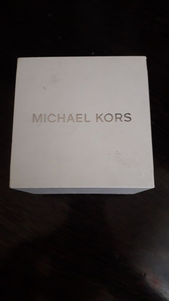 Часы Michael Kors