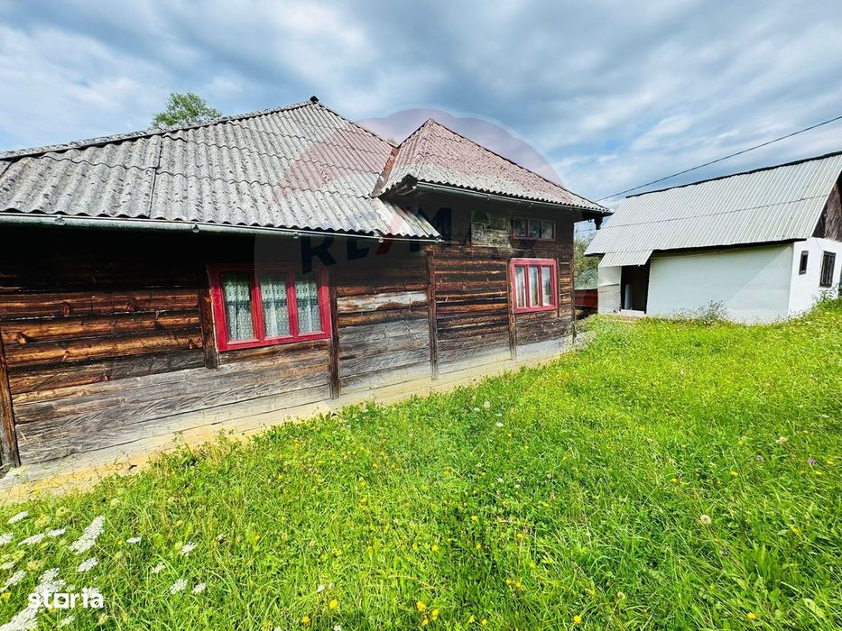 Casă / Vilă cu 4 camere de vânzare în zona Est