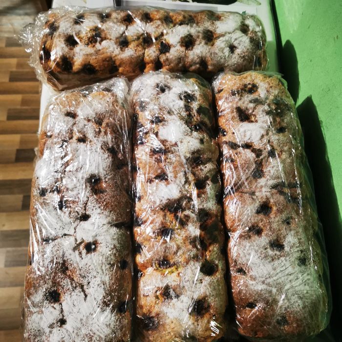 Checuri de casă delicioase – simplu sau cu vișine