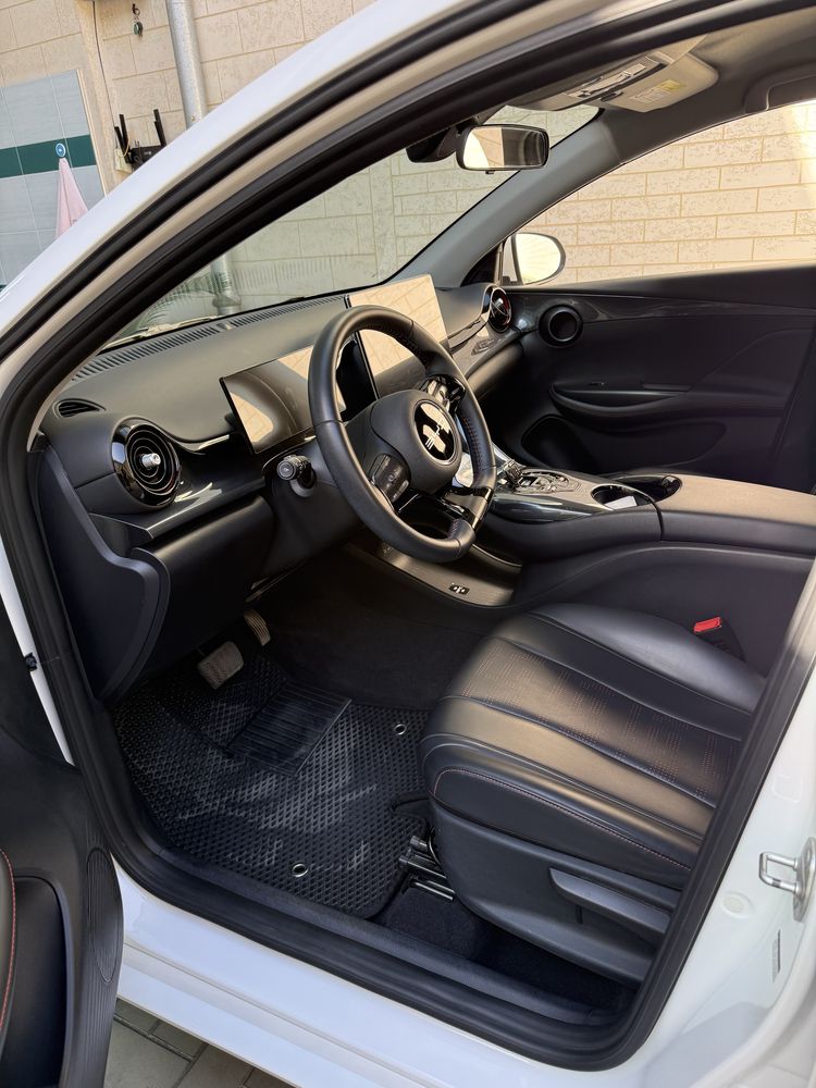 Byd e2 2023 luxury